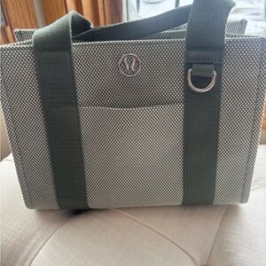 Lululemon Two-Tone Canvas Tote Bag + Clippable Nano Pouch